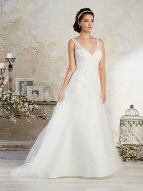 NWT Alfred Angelo 8572 Beaded Tulle Wedding Gown Ivory Size 10